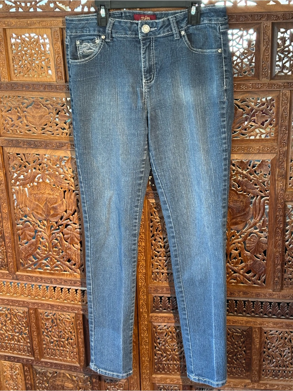 One5One Classic Women's Skinny Jeans in Medium Blue
